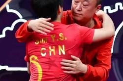包含阿扎伦卡焦点对战，莎拉波娃与60激战曼联分钟，最后时刻胜出胜负难料！的词条